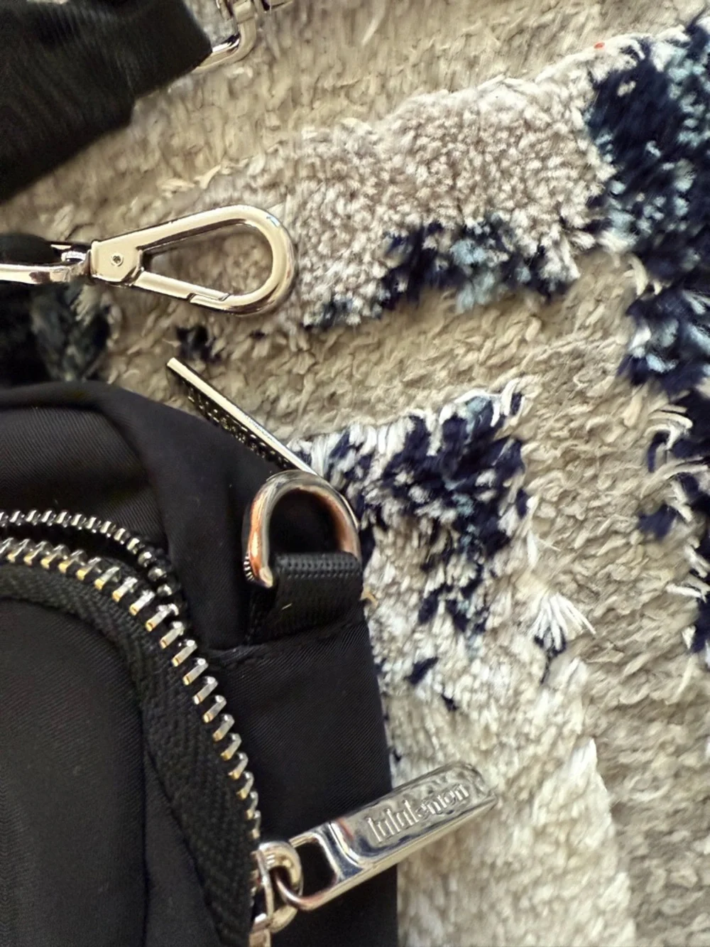 lululemon athletica Black Nylon Crossbody Belt Bag with Silver Hardware - Picture 2 of 3